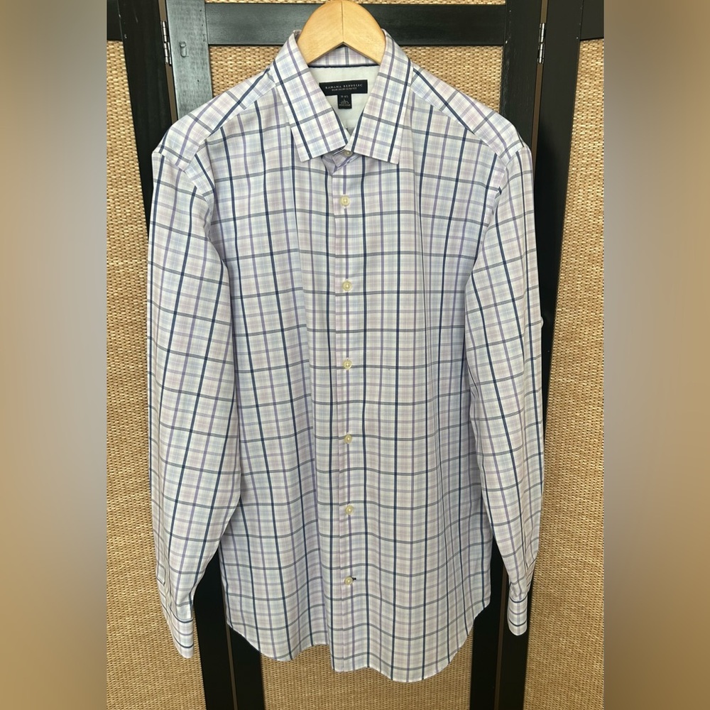 Banana Republic Slim Fit Men’s Long Sleeve Button Down  Shirt